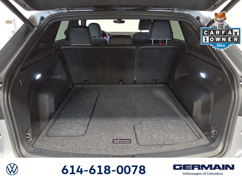 Certified 2025 Volkswagen Atlas Cross Sport SEL Premium R-Line AWD/4WD image 24