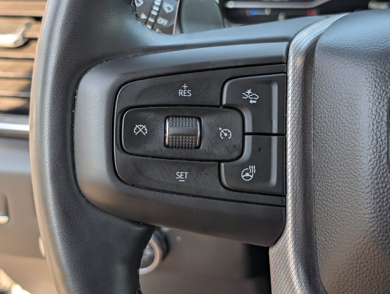 Used 2024 GMC Sierra 1500 Denali AWD/4WD image 21