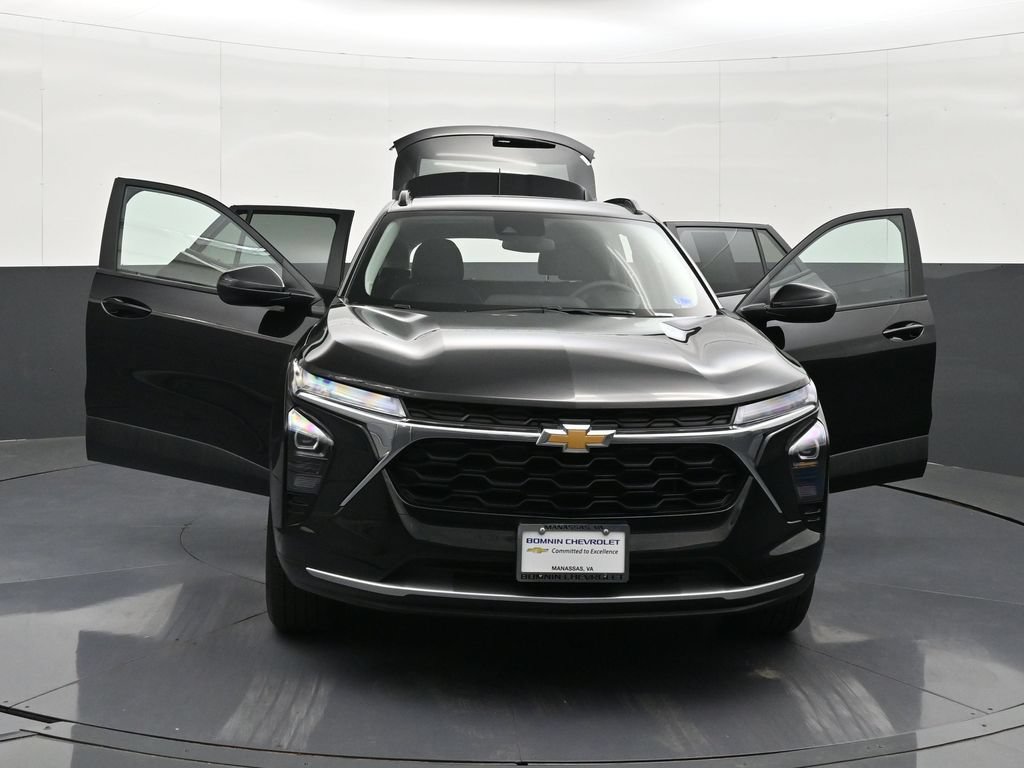 Certified 2026 Chevrolet Trax LT FWD image 43