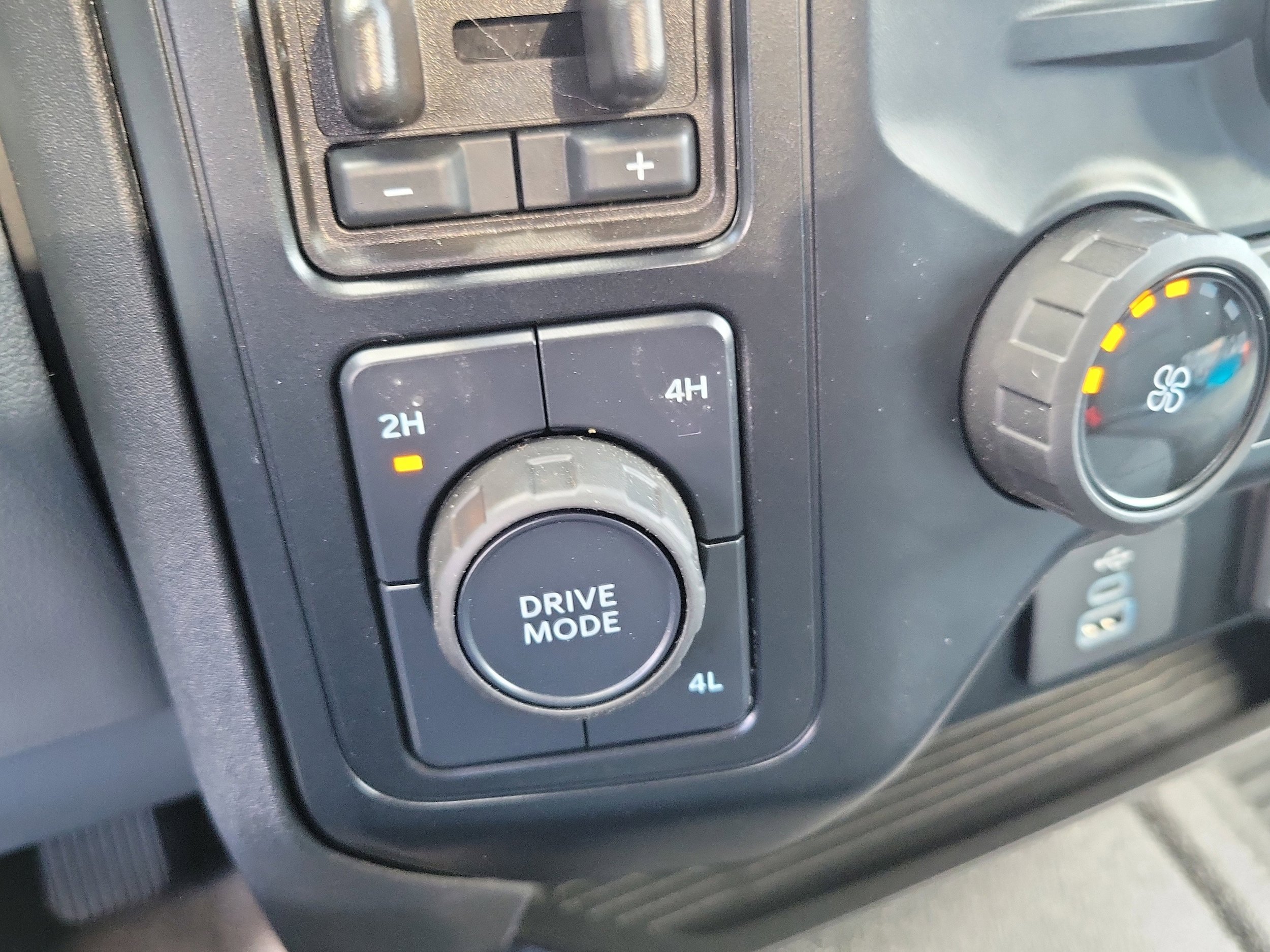New 2024 Ford F550 4x4 Regular Cab Super Duty image 21