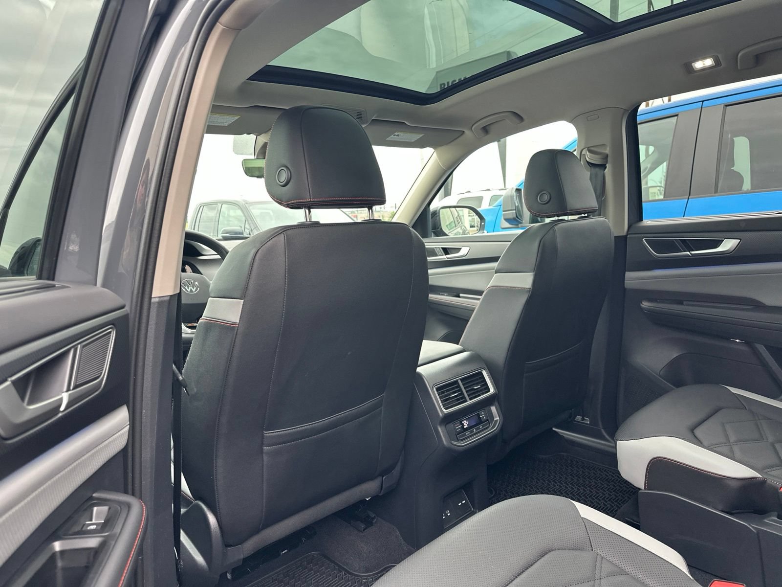 Certified 2026 Volkswagen Atlas Peak Edition AWD/4WD image 23