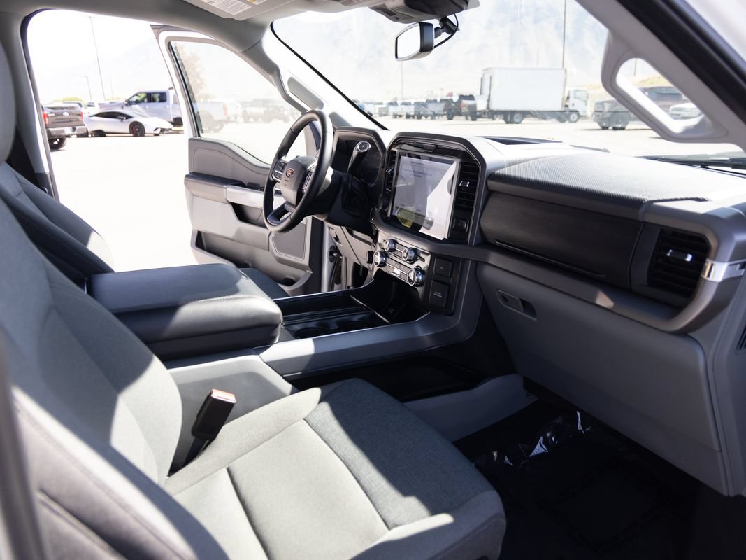 Used 2025 Ford F150 XLT w/ Equipment Group 302A MID AWD/4WD image 18
