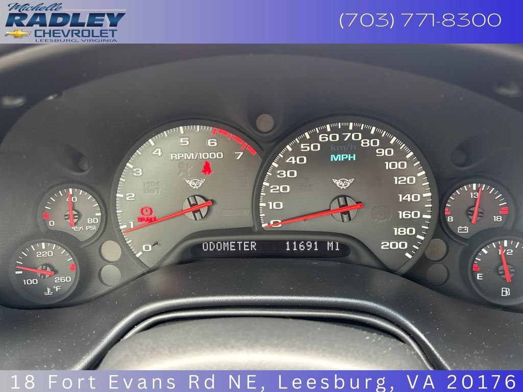 Used 2004 Chevrolet Corvette Convertible w/ Preferred Equipment Group RWD image 18