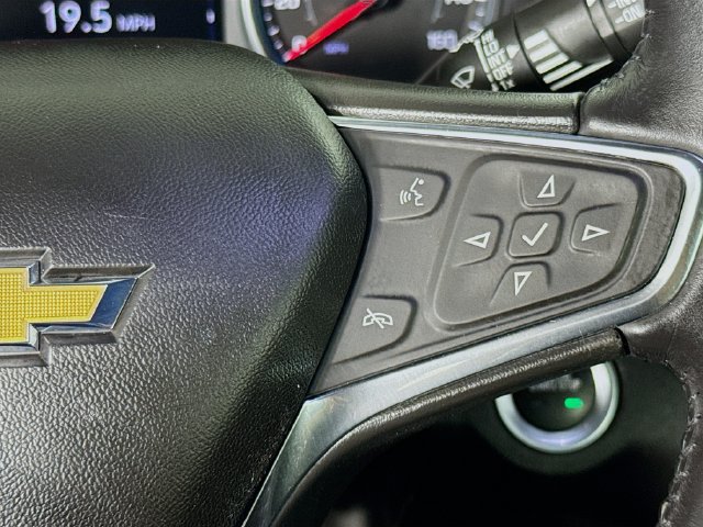 Used 2020 Chevrolet Equinox LT w/ Sport Edition FWD image 12
