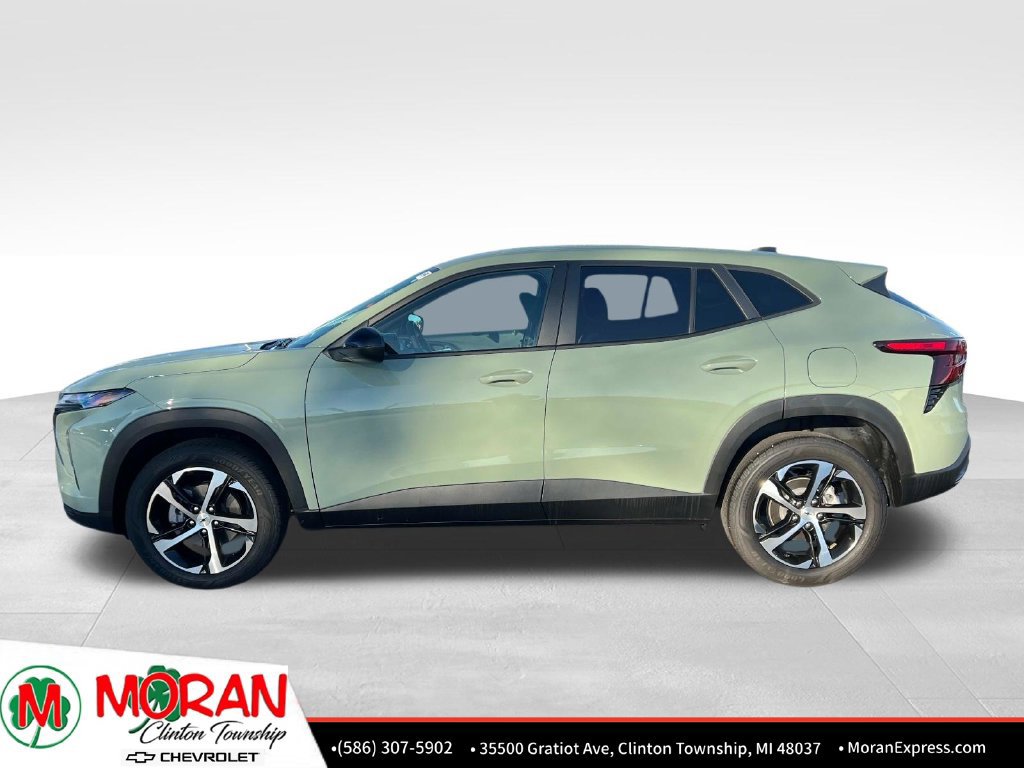 Certified 2024 Chevrolet Trax RS w/ Driver Confidence Package FWD image 3