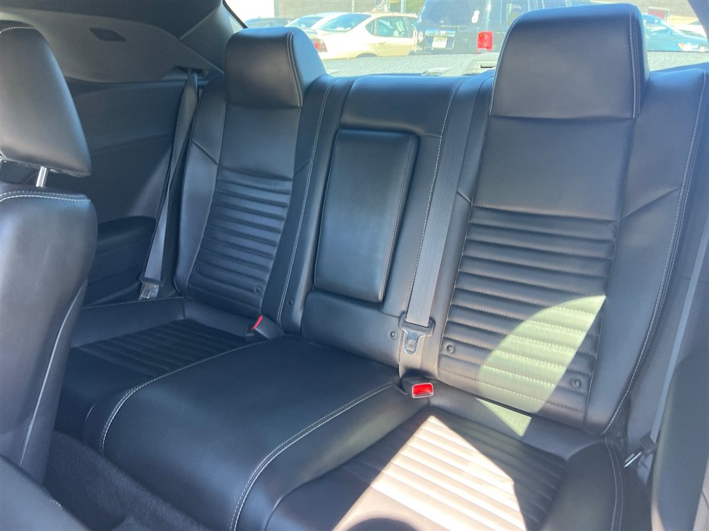 Used 2014 Dodge Challenger R/T Plus RWD image 15
