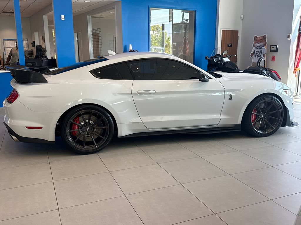 Used 2020 Ford Mustang Shelby GT500 w/ Carbon Fiber Track Pack RWD image 8