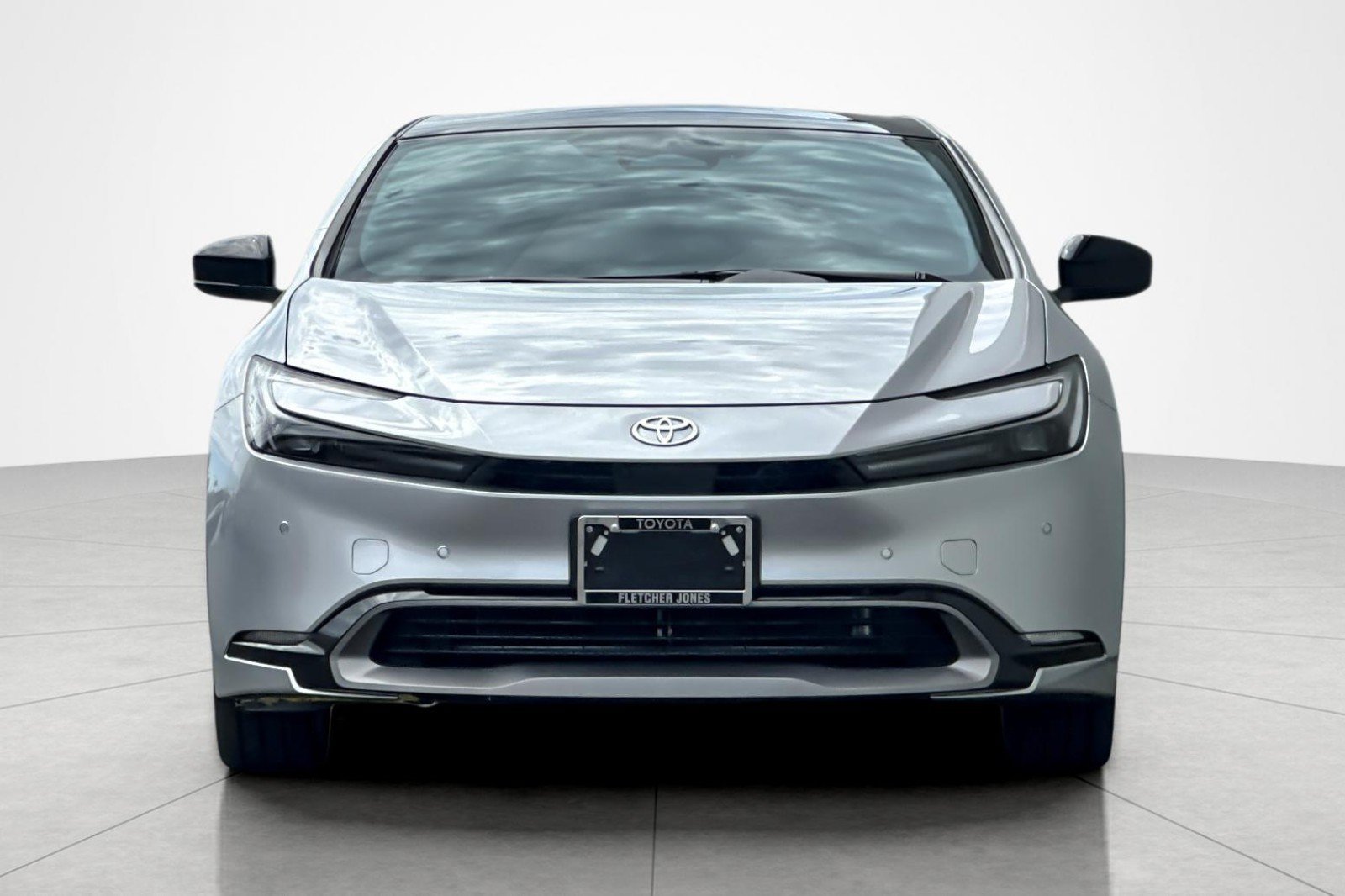 Certified 2024 Toyota Prius Limited w/ Limited Premium Package AWD/4WD image 8