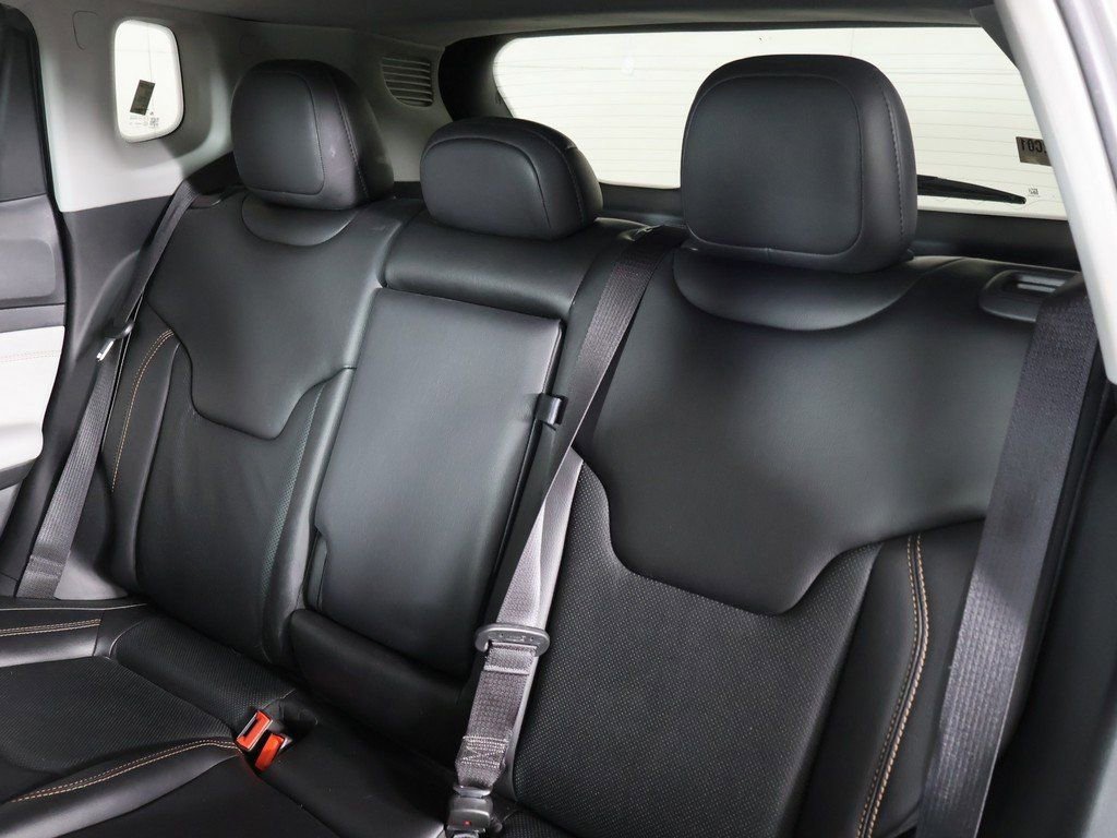 Used 2022 Jeep Compass Limited image 33