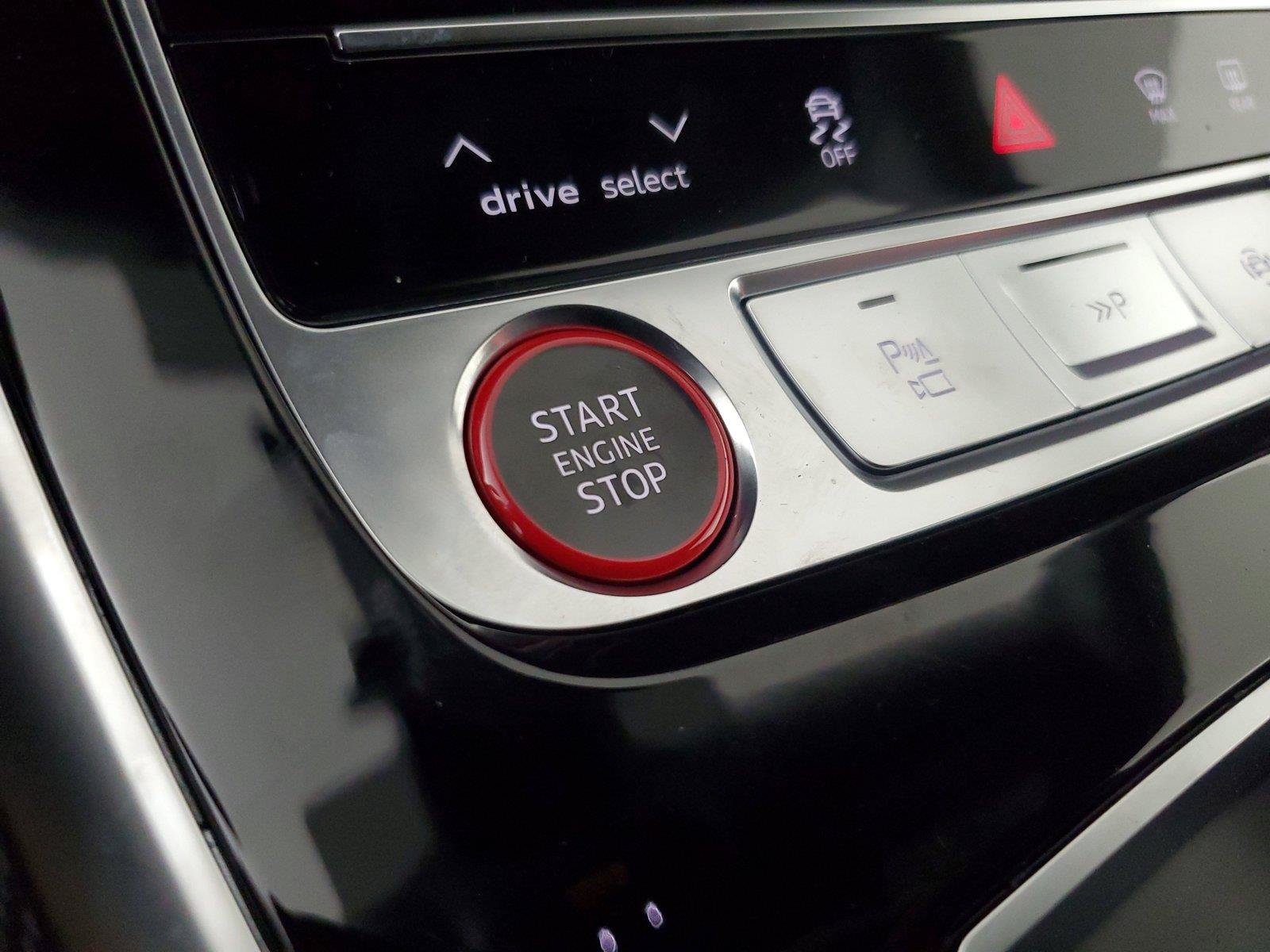 New 2026 Audi SQ8 Prestige AWD/4WD image 33