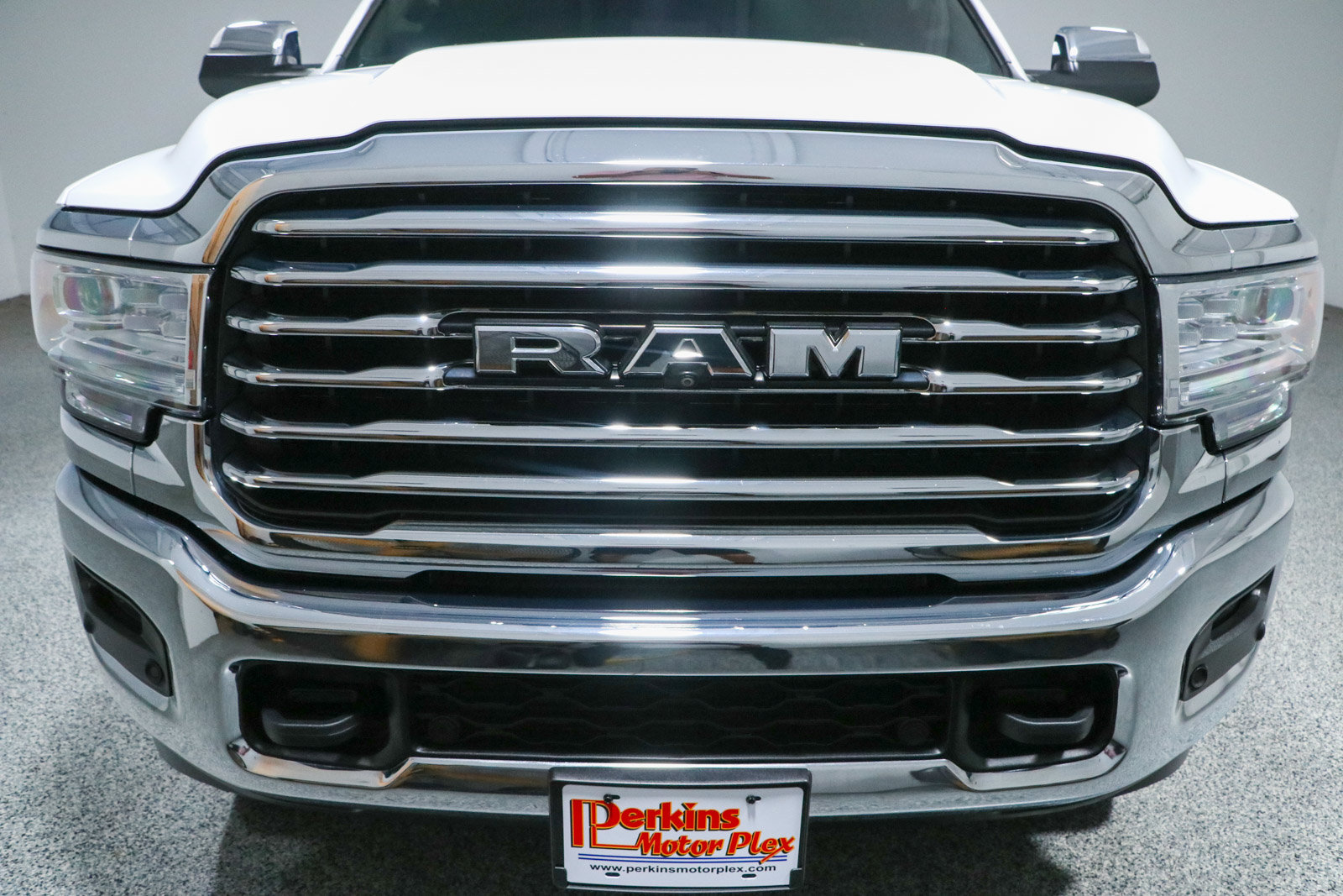 Used 2022 RAM 2500 Limited AWD/4WD image 4