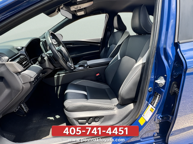 Used 2025 Toyota Camry SE FWD image 18