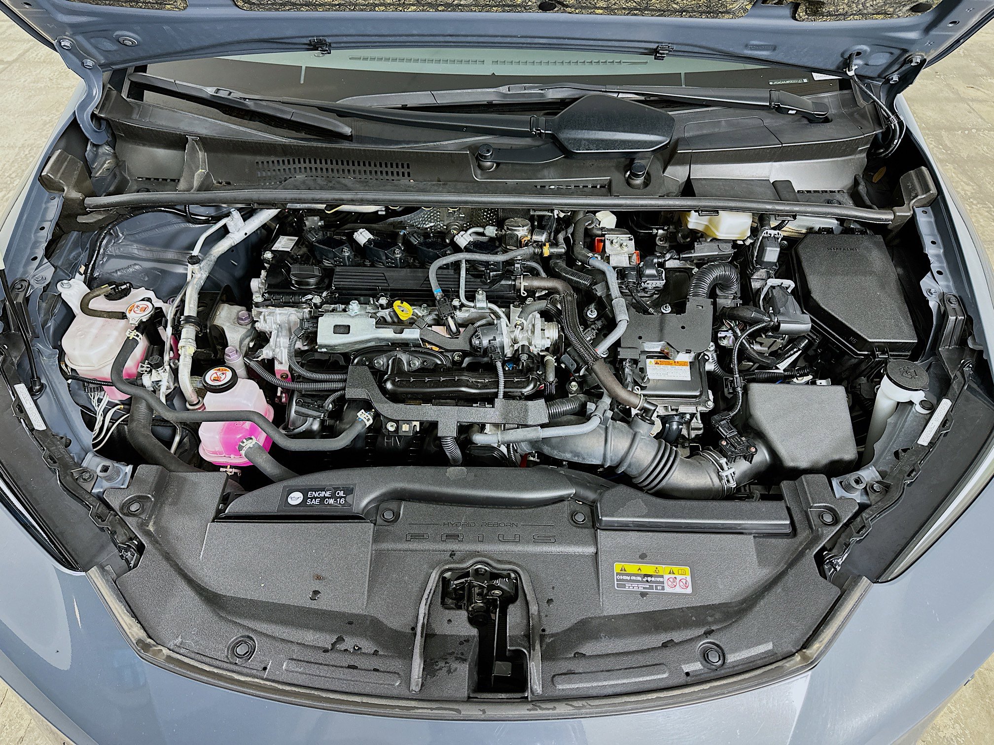 Used 2024 Toyota Prius LE image 32