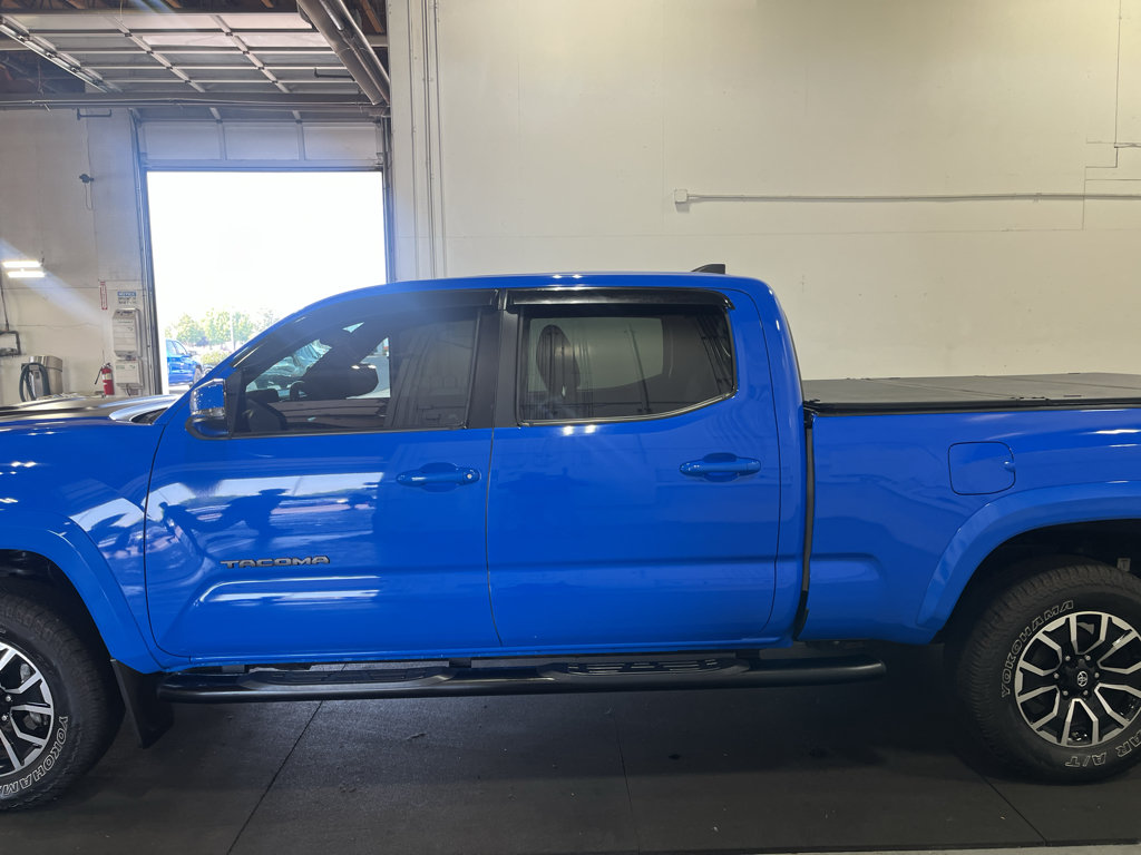 Used 2021 Toyota Tacoma TRD Sport AWD/4WD image 11