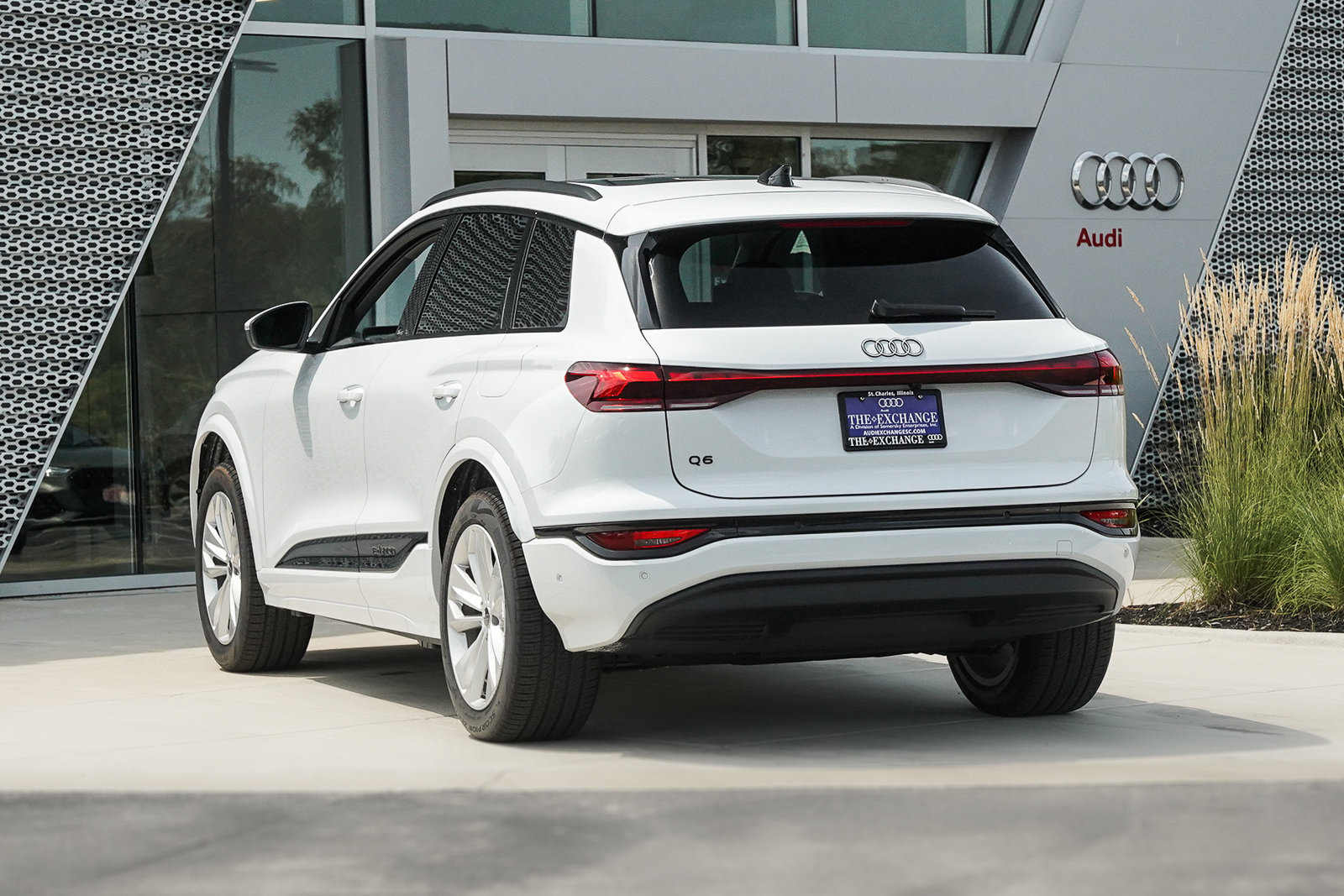 New 2025 Audi Q6 e-tron Premium image 4