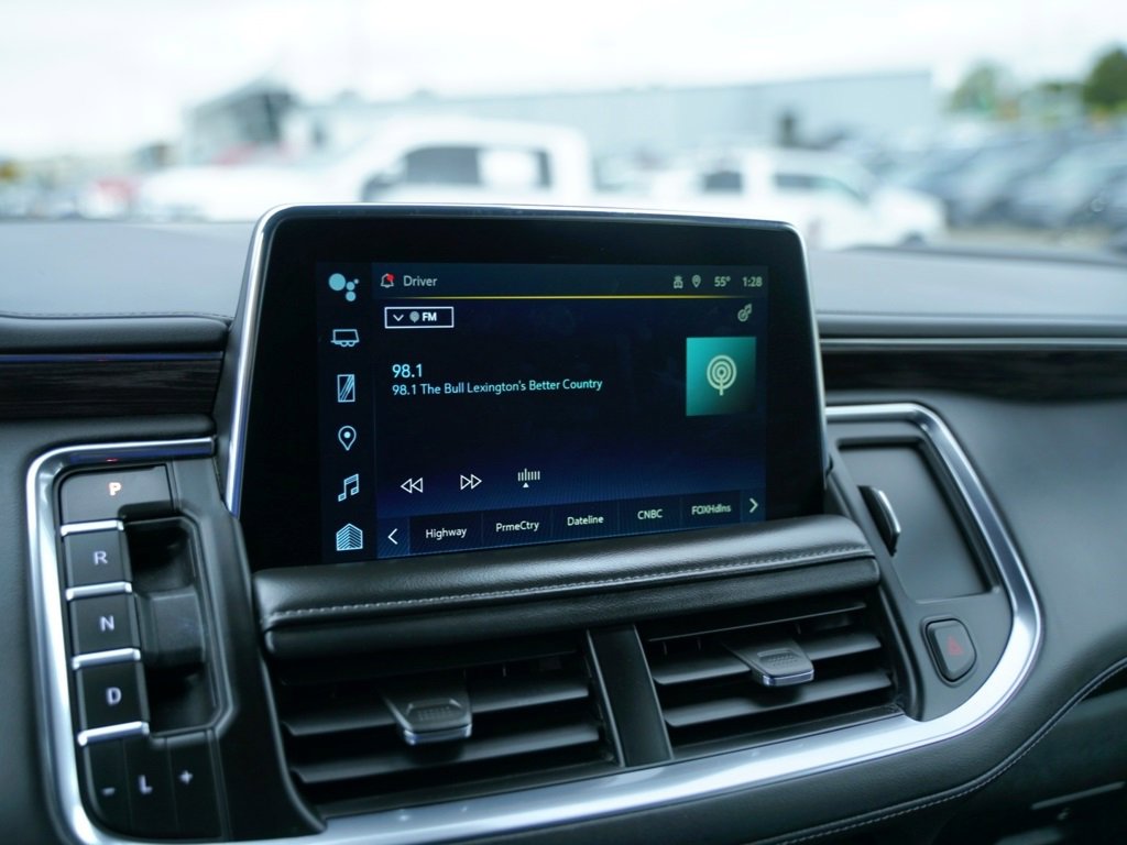 Used 2023 Chevrolet Tahoe LT w/ Luxury Package image 16