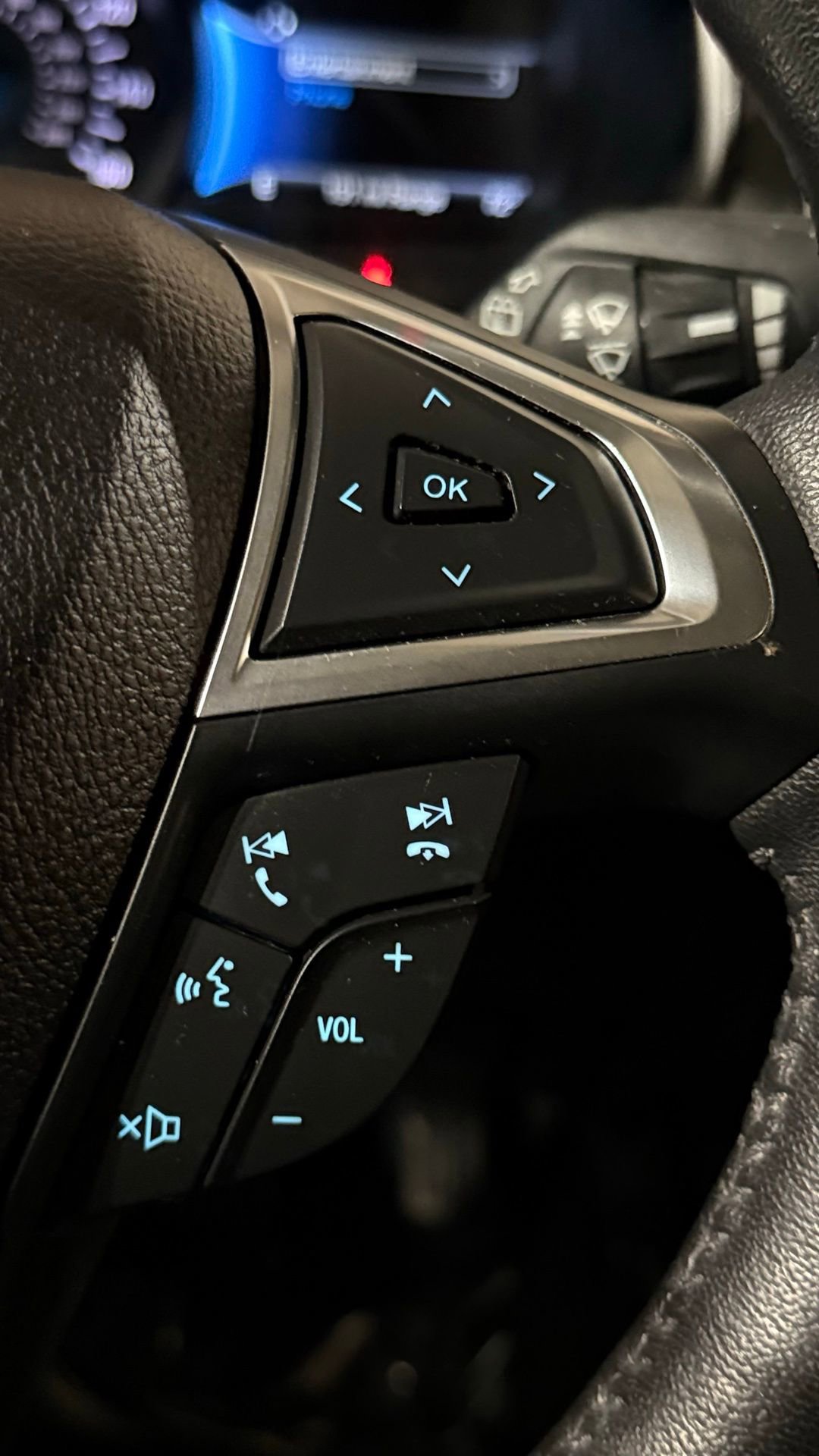 Used 2022 Ford Edge SEL w/ Convenience Package image 59