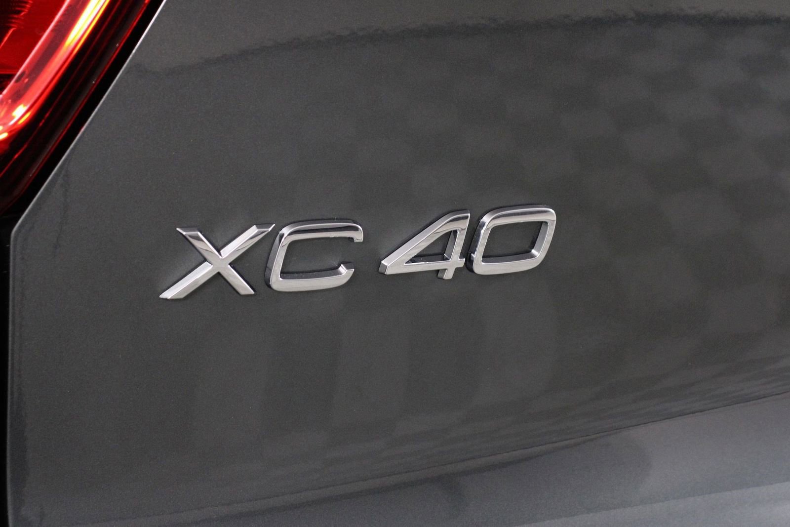 New 2026 Volvo XC40 B4 Plus image 16