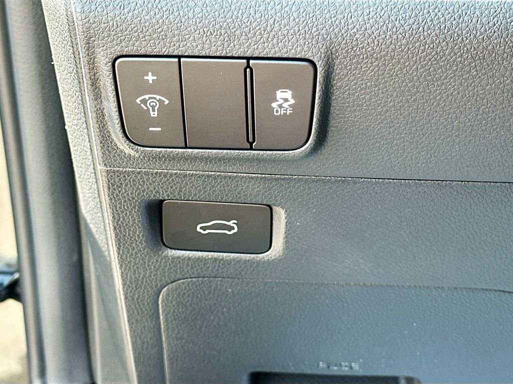 New 2026 Kia K5 LXS image 10