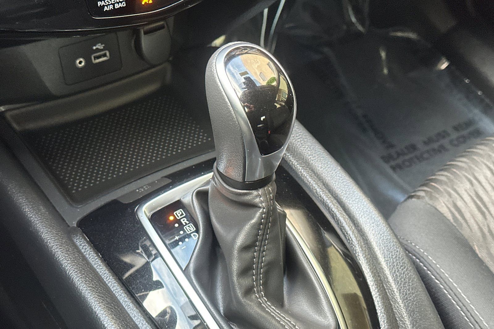 Used 2020 Nissan Rogue S image 24