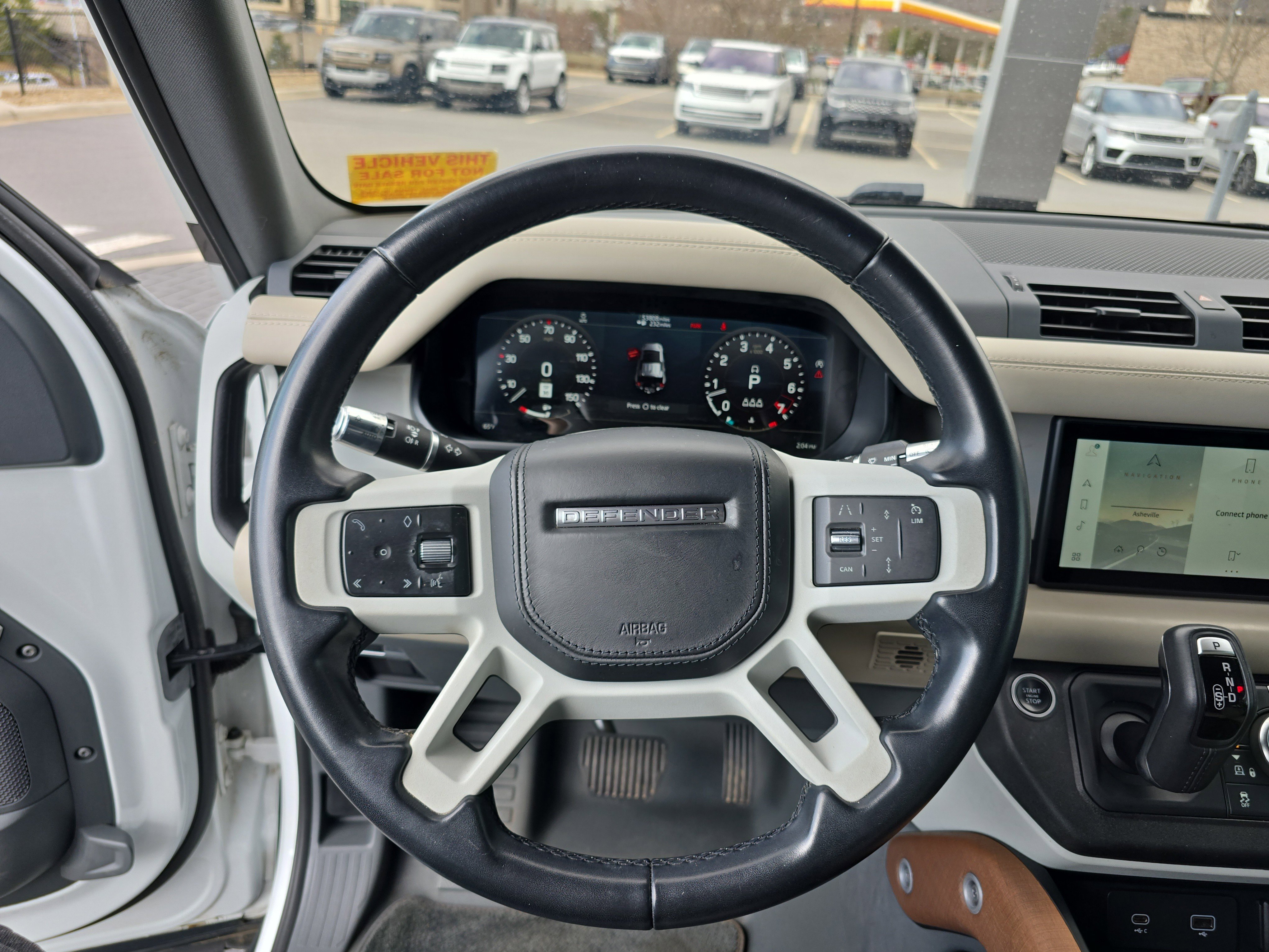 Used 2021 Land Rover Defender 110 X-Dynamic HSE image 31