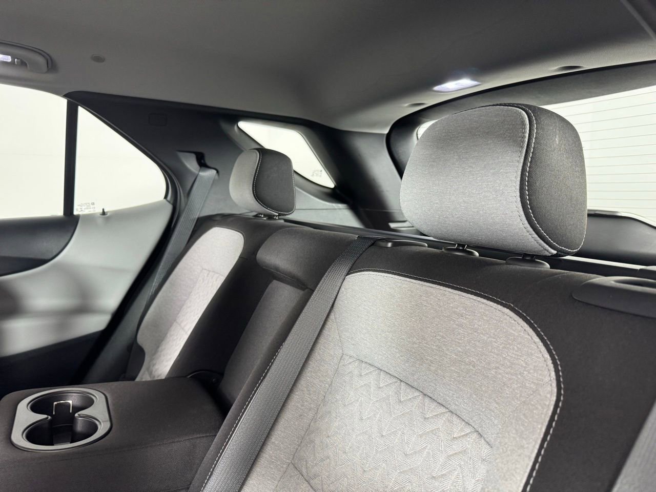 Used 2022 Chevrolet Equinox LS image 24