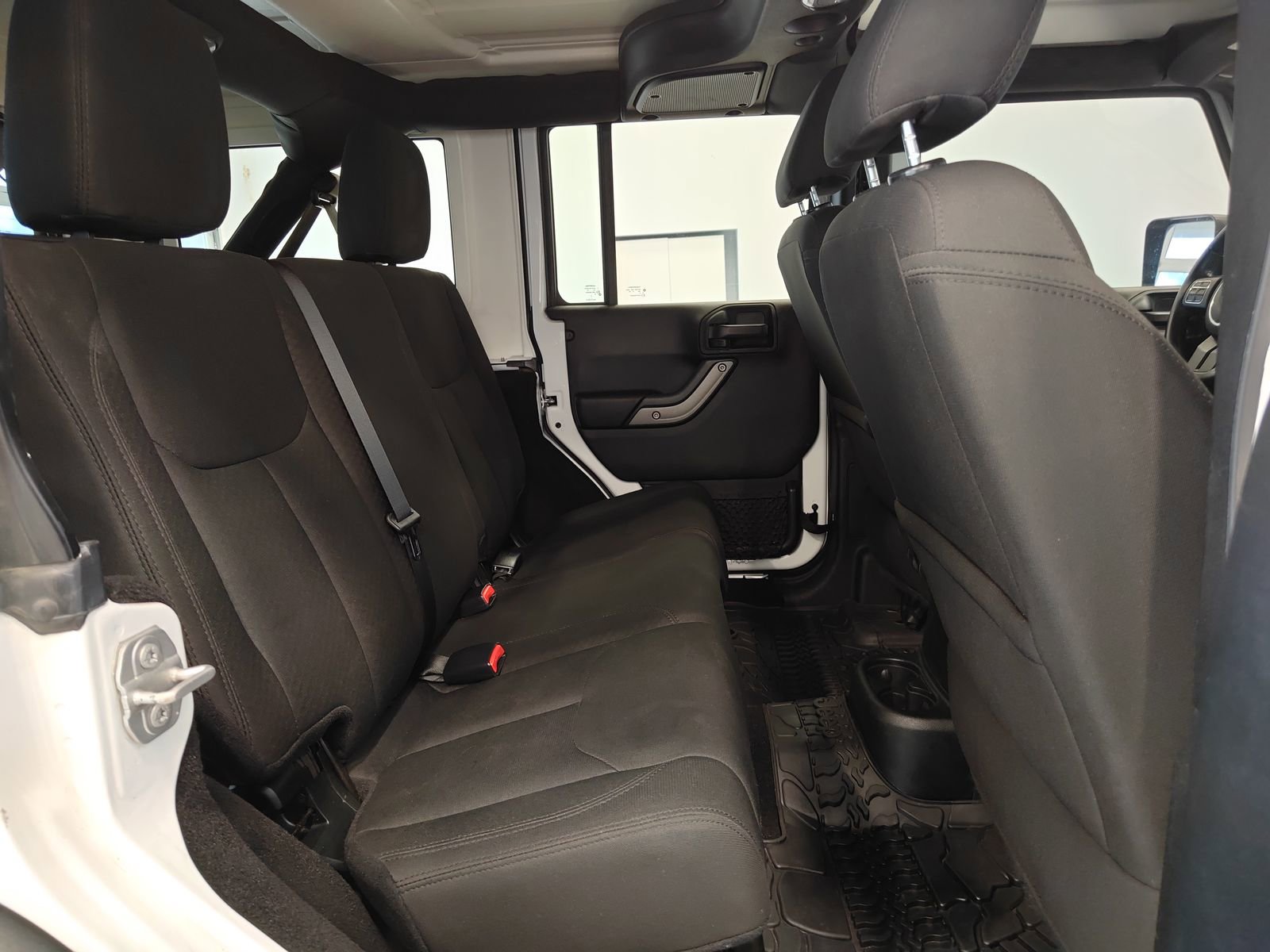 Used 2018 Jeep Wrangler Unlimited Sport S image 14