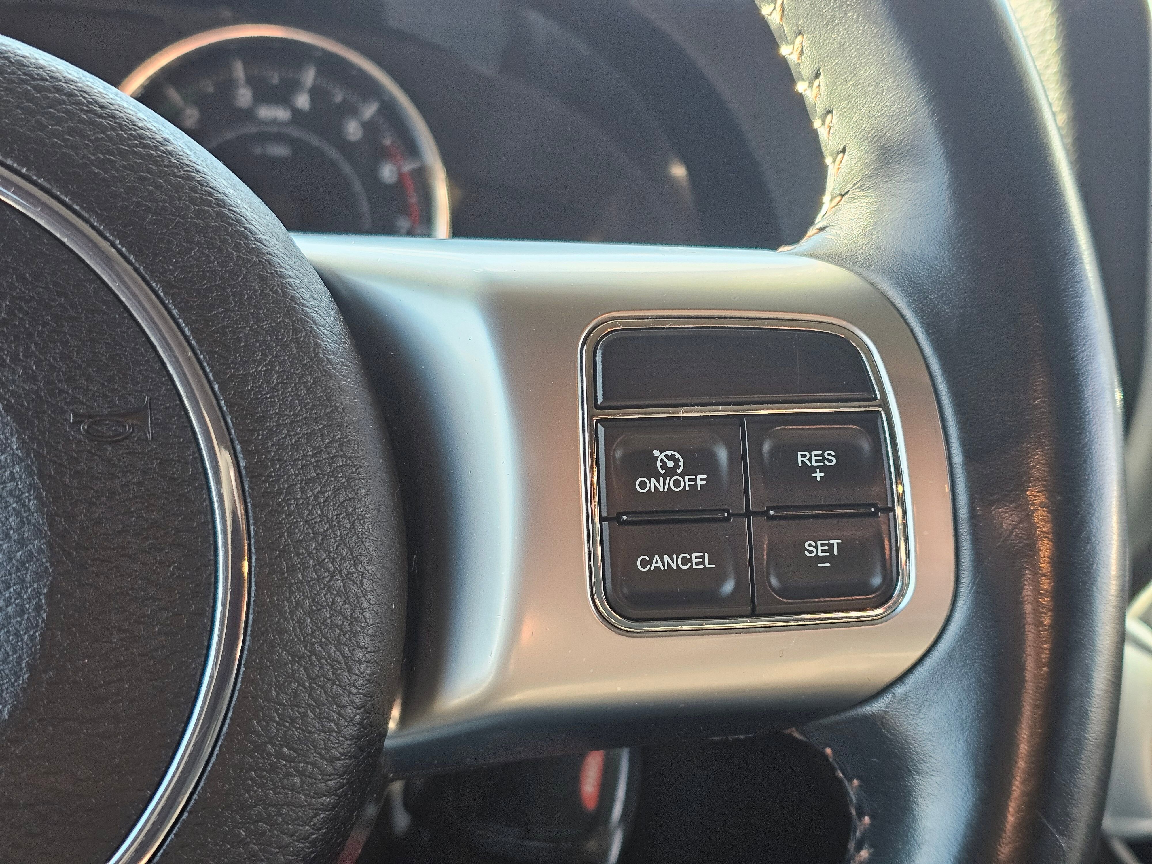 Used 2011 Jeep Wrangler Sahara w/ Dual Top Group AWD/4WD image 26