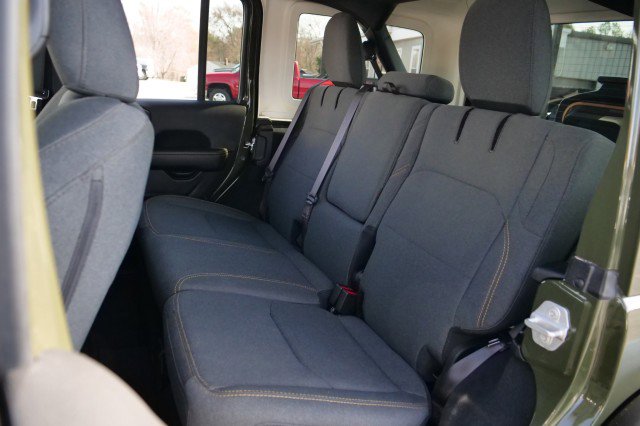 Used 2024 Jeep Wrangler Unlimited Sahara w/ Technology Group image 26