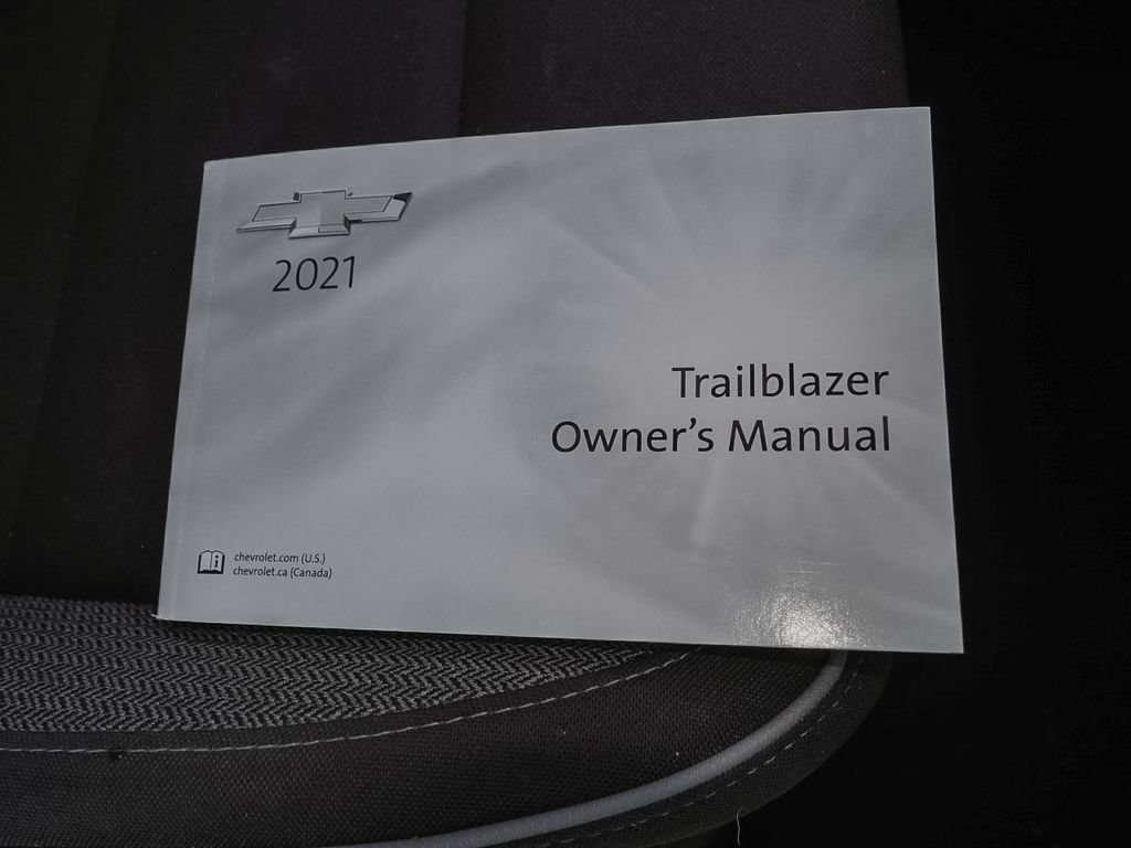 Certified 2021 Chevrolet TrailBlazer LT w/ Driver Confidence Package FWD image 38