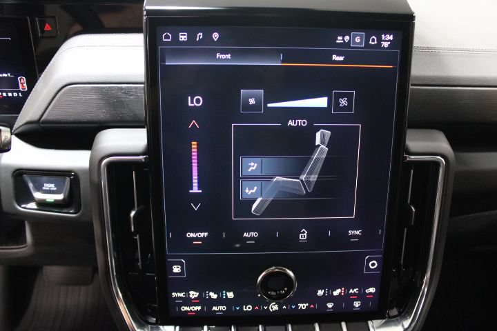 New 2026 GMC Yukon Denali w/ Denali Reserve Package AWD/4WD image 57