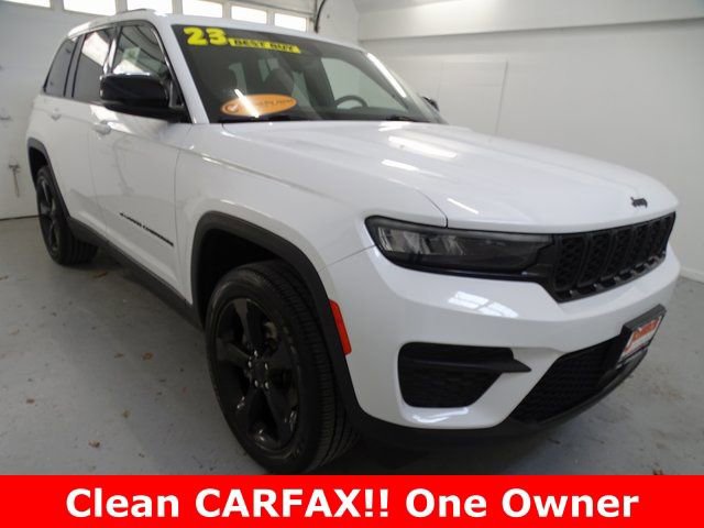 Certified 2023 Jeep Grand Cherokee Altitude image 1