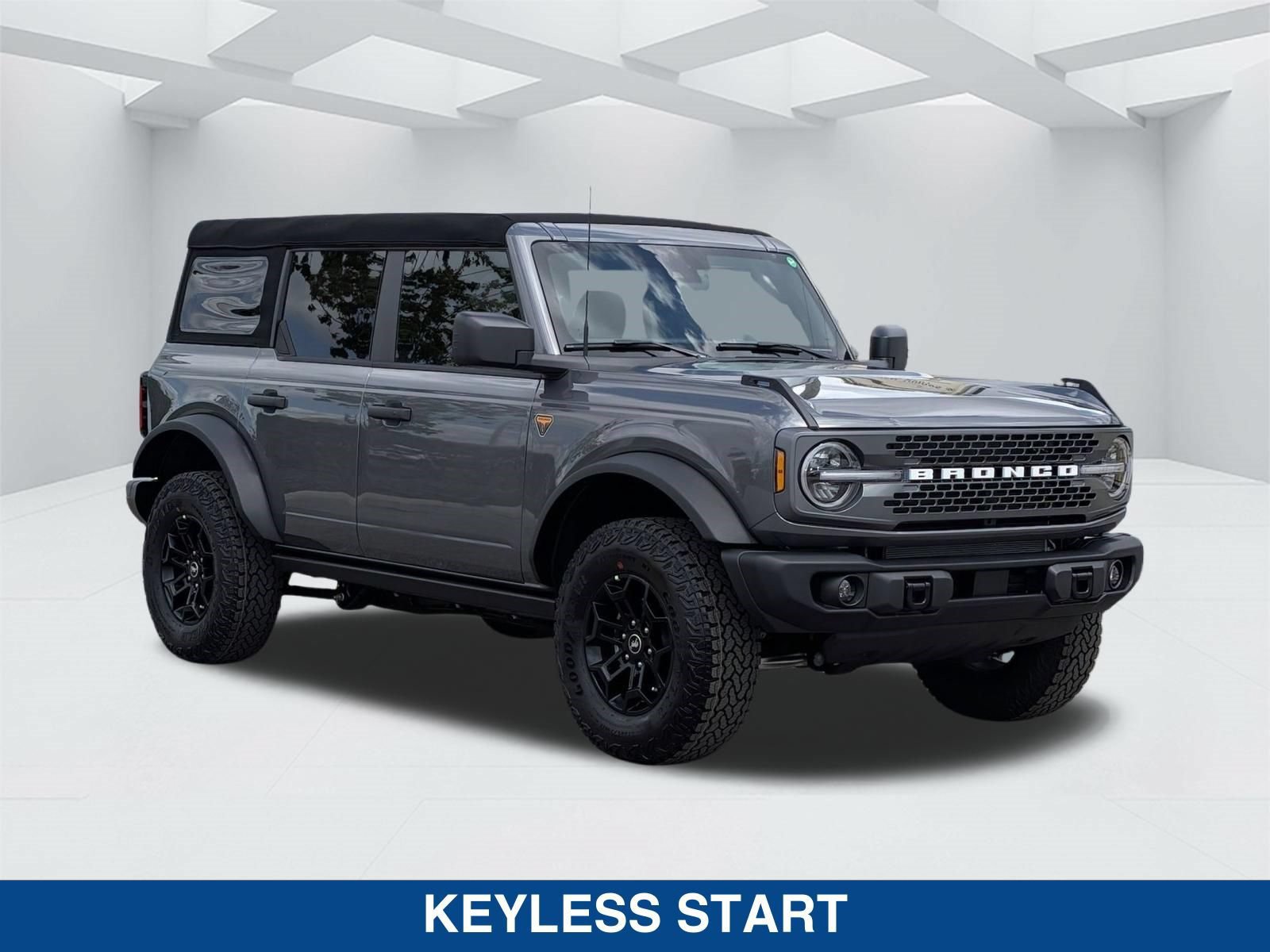 New 2026 Ford Bronco Badlands AWD/4WD image 3