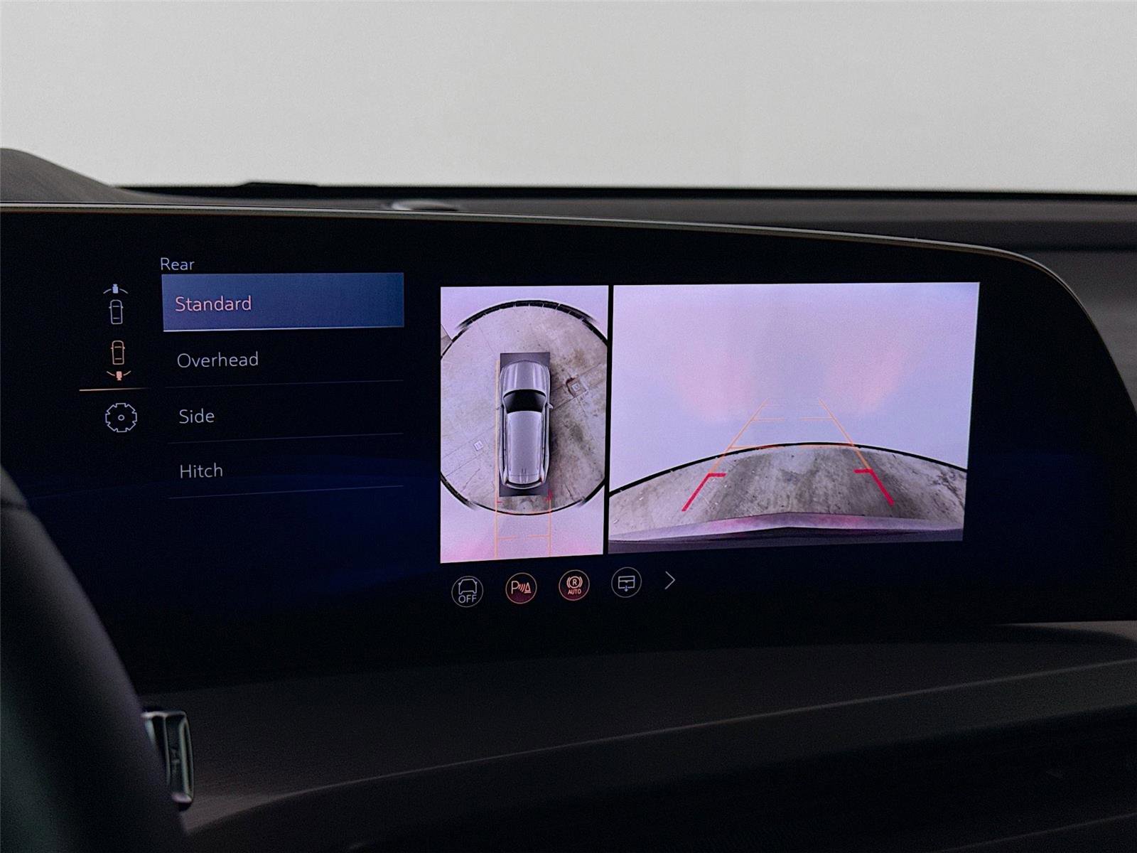 Used 2026 Cadillac Vistiq Platinum w/ LPO, Floor Liner Package image 10