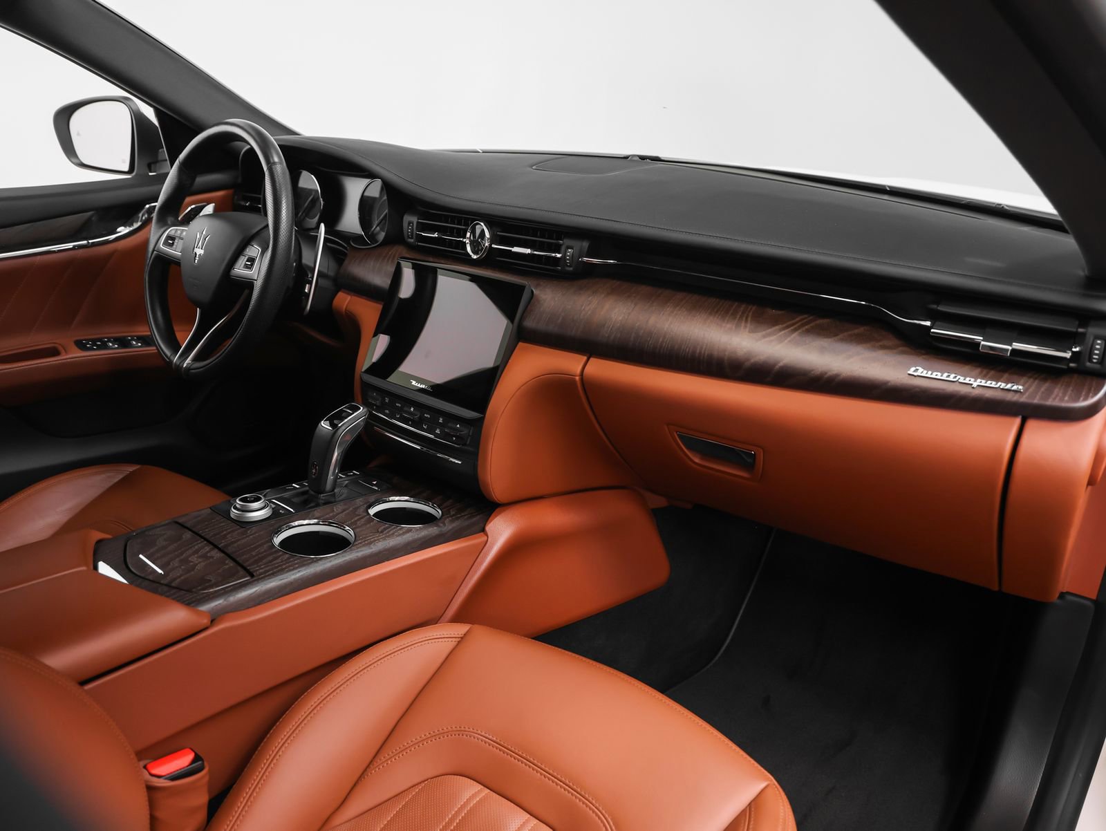 Used 2023 Maserati Quattroporte Modena RWD image 28