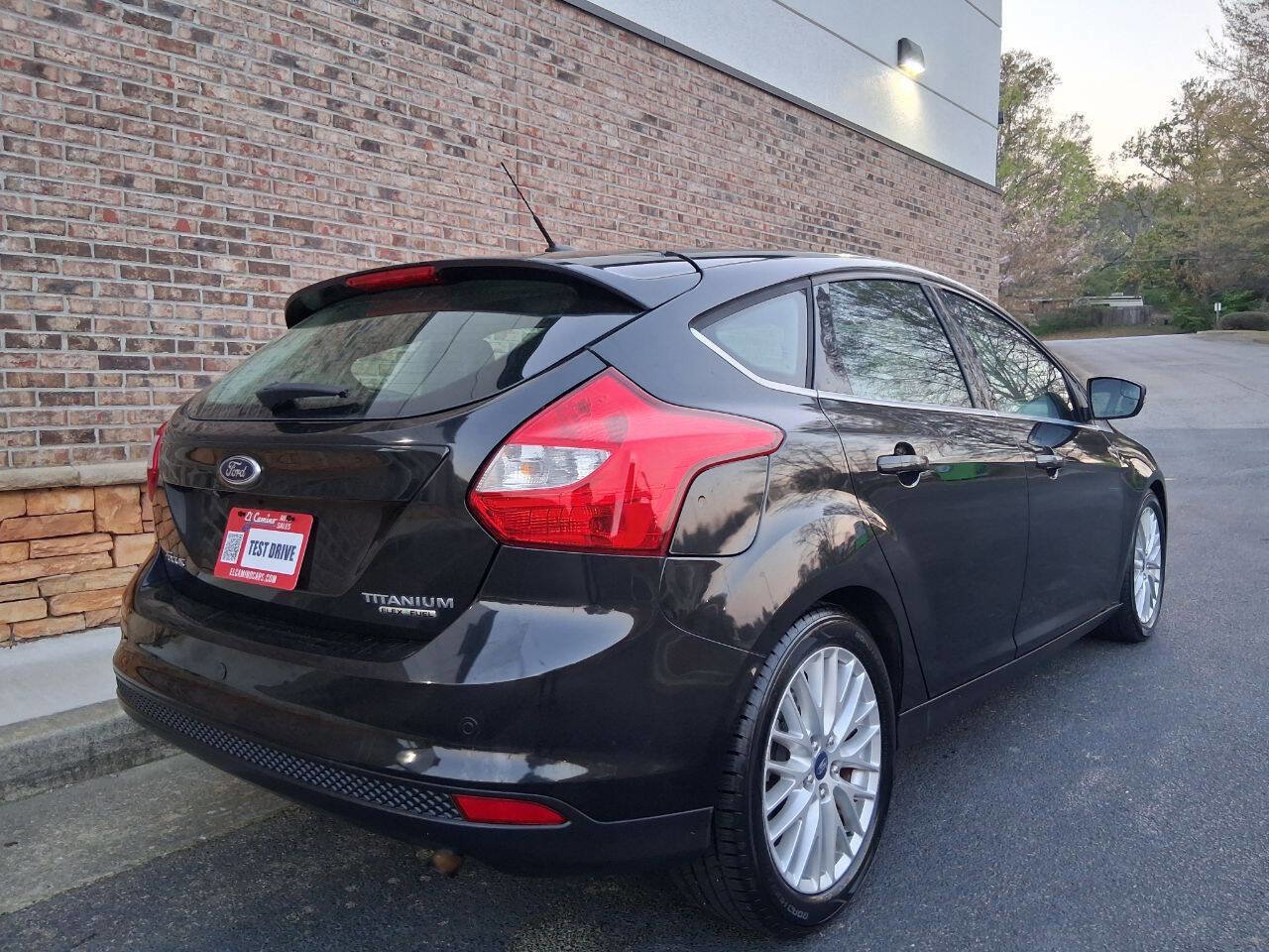 Used 2014 Ford Focus Titanium image 5