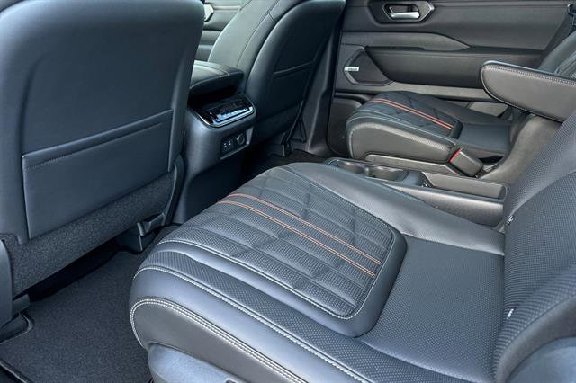 New 2026 Nissan Armada PRO-4X w/ Captain's Chari Seat Package image 13