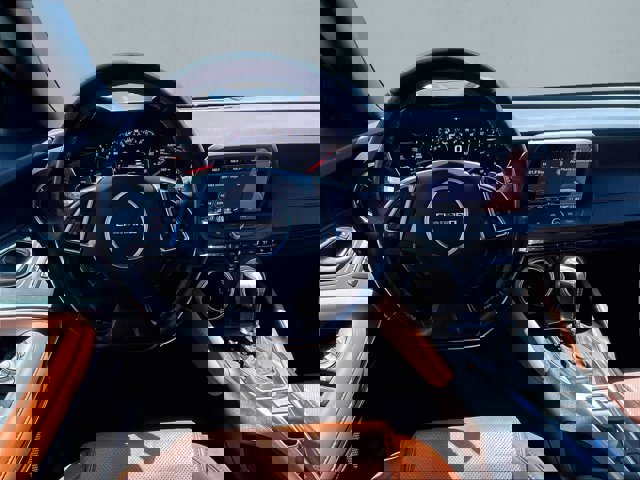 Used 2020 Chevrolet Camaro LT w/ RS Package image 7