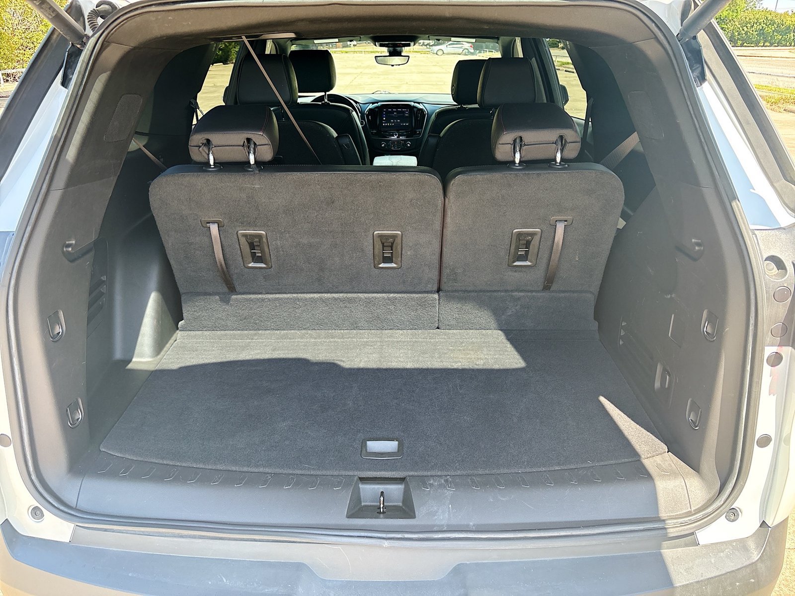 Used 2022 Chevrolet Traverse RS FWD image 26