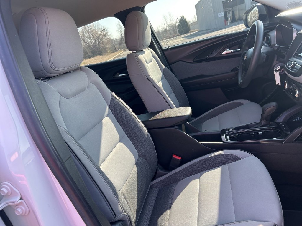 Used 2022 Chevrolet TrailBlazer LS image 19