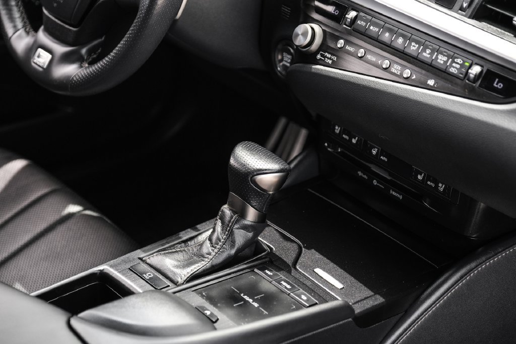 Used 2021 Lexus ES 350 F Sport w/ Accessory Package 2 FWD image 23