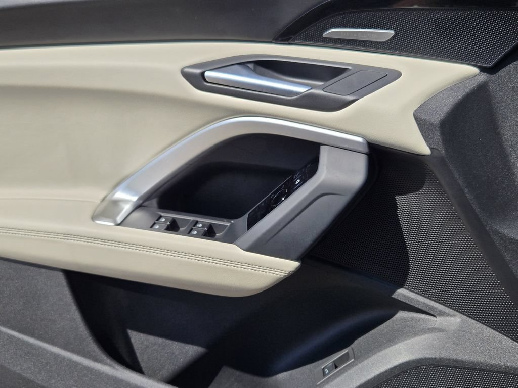 Certified 2025 Audi Q5 Premium Plus w/ Premium Plus AWD/4WD image 28