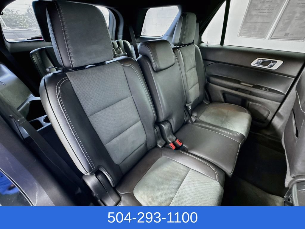 Used 2015 Ford Explorer XLT w/ Equipment Group 202A FWD image 27