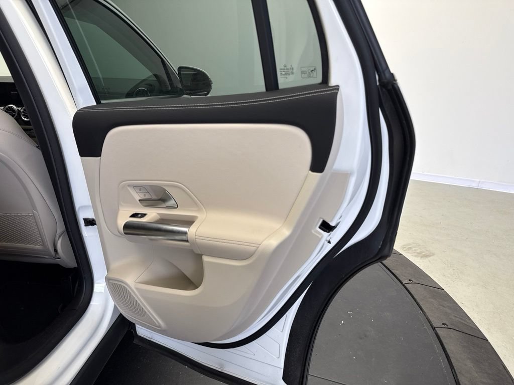 Used 2023 Mercedes-Benz GLA 250 4MATIC image 26