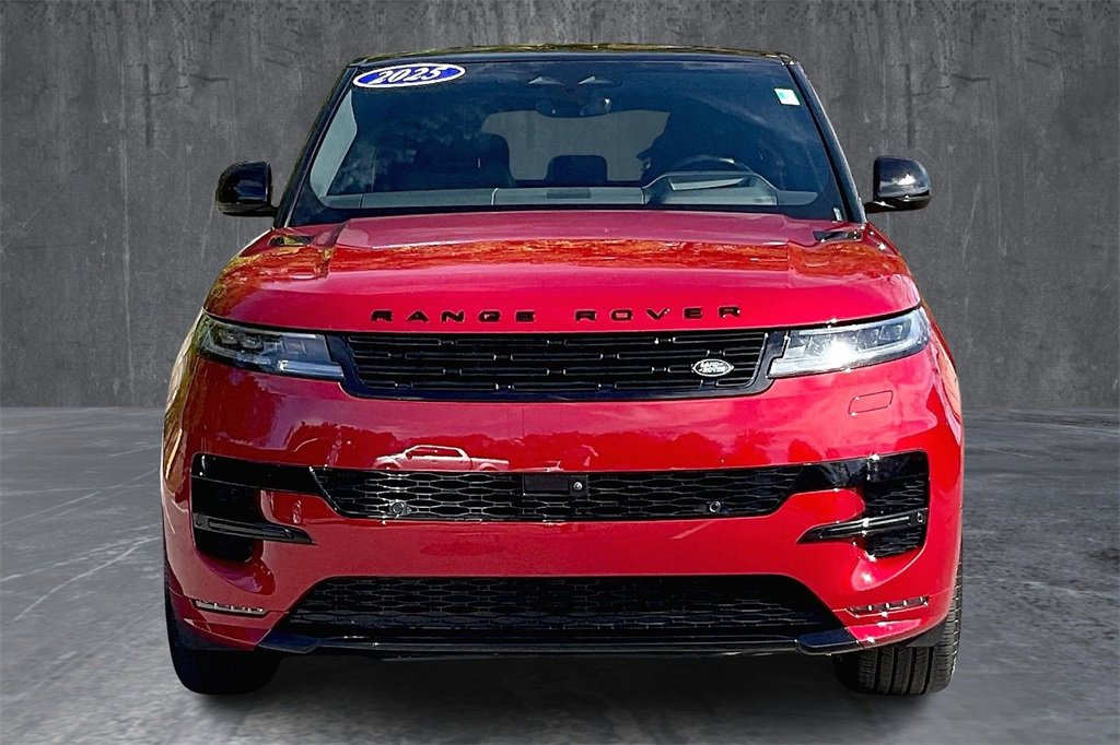 Used 2025 Land Rover Range Rover Sport Dynamic SE image 2