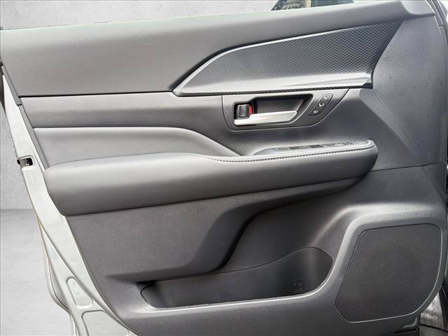 New 2026 Toyota Grand Highlander AWD Hybrid image 10
