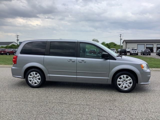 Used 2017 Dodge Grand Caravan SE w/ Power Window Group FWD image 4