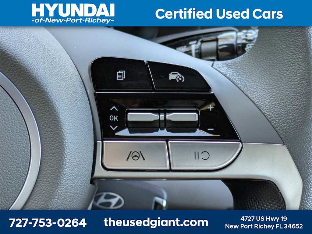 Used 2025 Hyundai Elantra SE image 27