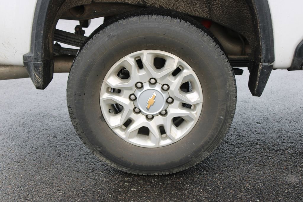 Used 2024 Chevrolet Silverado 2500 LT image 12