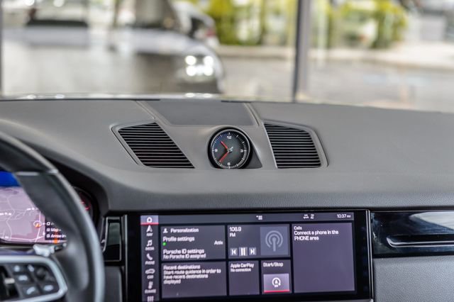 Used 2019 Porsche Cayenne image 29